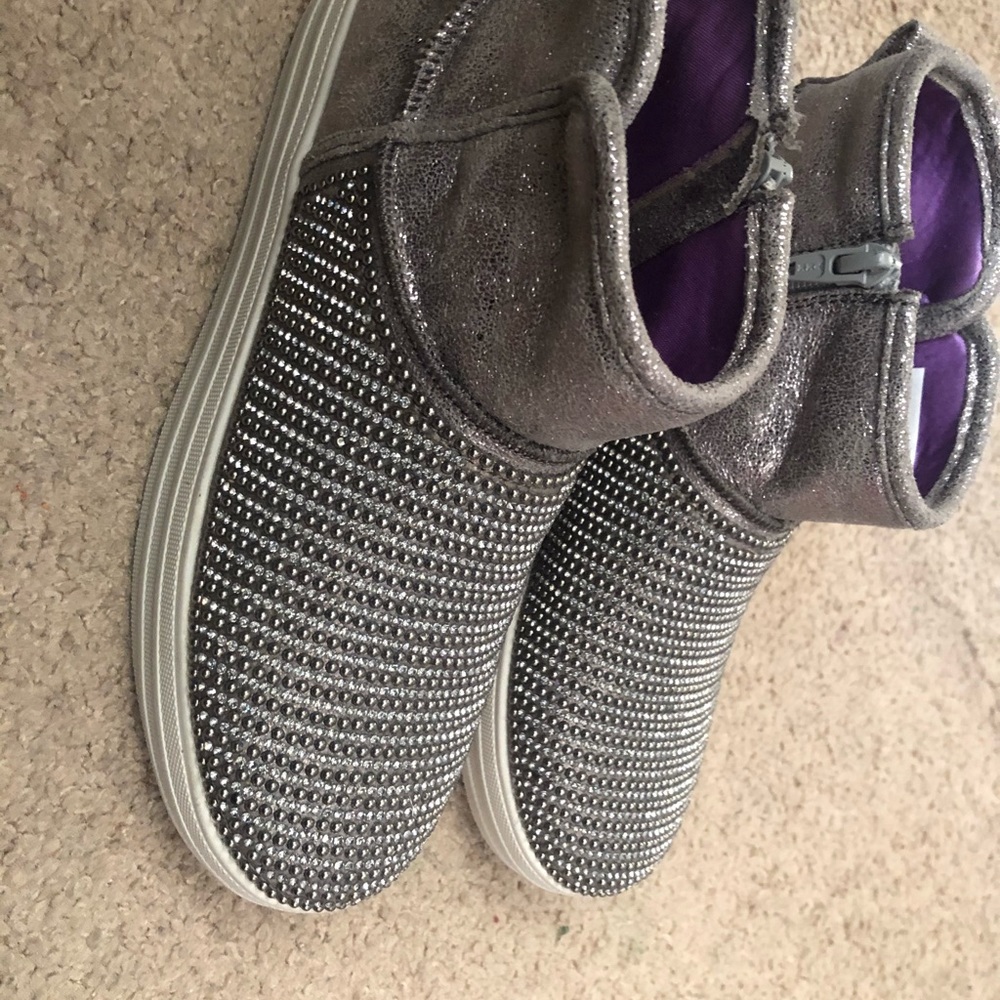 NWOT Skechers Silver Studded Boot